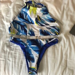 Bathing suit set